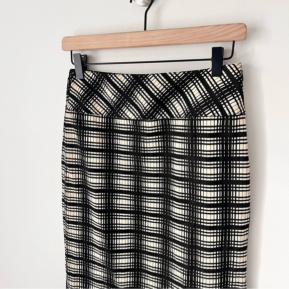 J. Crew Black & Tan Plaid Pencil Skirt - Picture 2 of 8